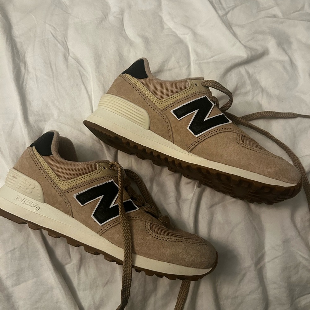 New Balance Sneakers